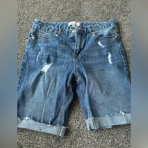 Woman’s Jean Knee Length Shorts